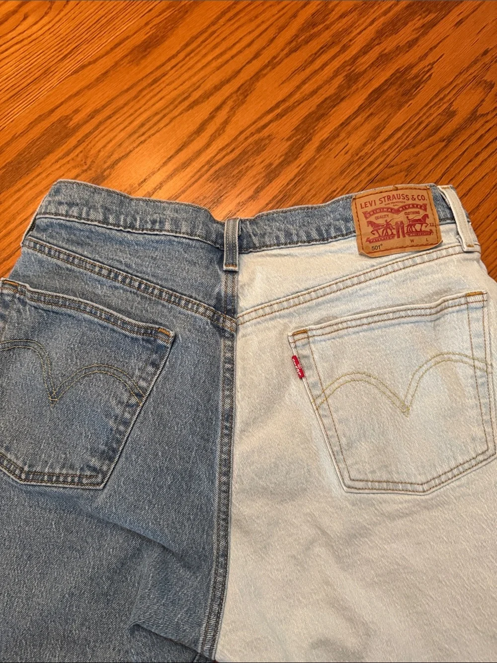 Levi's 501 Two-Tone Light and Medium Blue Jeans Button fly W31 L26